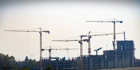 İş Makinası - Tahincioğlu Nidapark Küçükyalı projesinin yükseklerine TeknoVinç güvencesi