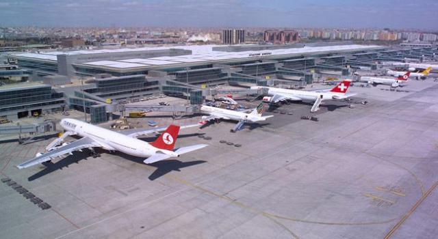 İş Makinası - 18 Havalimanı 923 milyon liraya yenilenecek