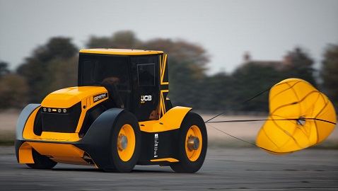 İş Makinası - JCB Fastrac bir kez daha dünyanın en hızlı traktör rekorunu kırdı