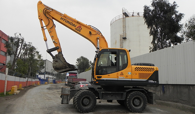 İş Makinası - İzmirli Abbas Hafriyat, yeni 9 Serisi ile tekrar Hyundai dedi