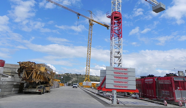 İş Makinası - Tekno Vinç, Türkiye’nin en büyük kule vinç deposunu kurdu