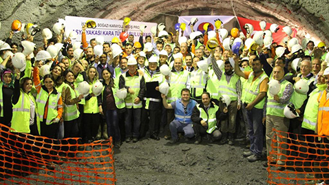 İş Makinası - Avrasya Tüneli Projesi'nde büyük gün