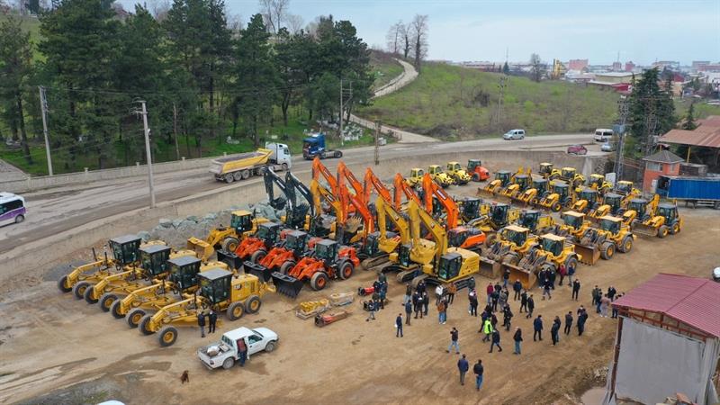 İş Makinası - Ordu B. Belediyesi filosunu 120 adet iş makinesi ve kamyonla güçlendirdi