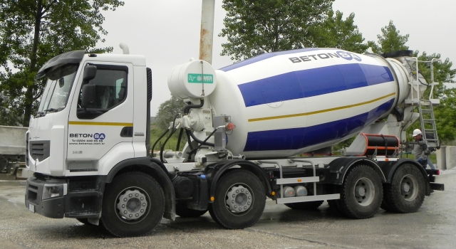 İş Makinası - Kaynak Beton, araç filosunu Renault Trucks ile güçlendiriyor