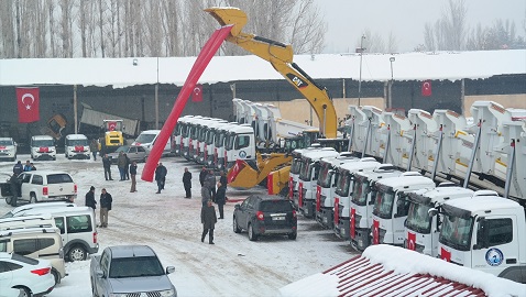 İş Makinası - Erciş’in yeni iş makineleri hizmete başladı